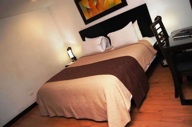 Aw Hotel Connect 33 Bogotá Extérieur photo