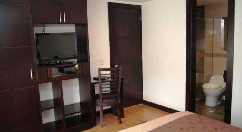 Aw Hotel Connect 33 Bogotá Extérieur photo