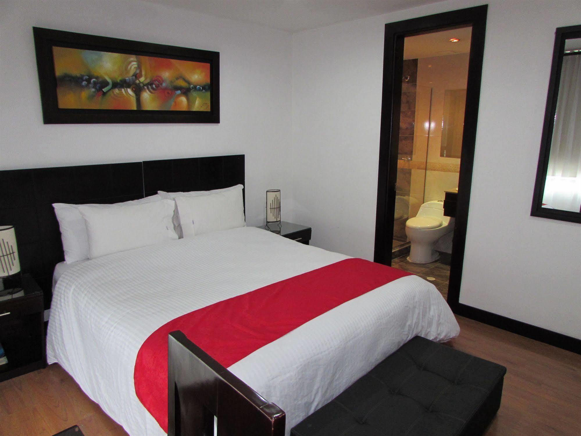Aw Hotel Connect 33 Bogotá Extérieur photo